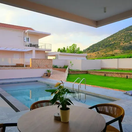 Artemis Apartament